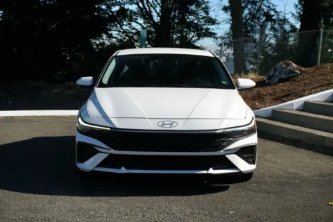 More photos of 2024 Hyundai Elantra SEL at South Tacoma Auto, WA