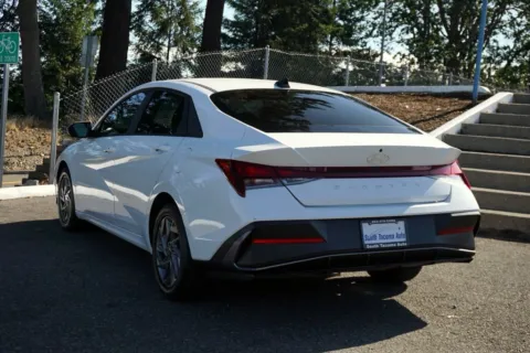 More photos of 2024 Hyundai Elantra SEL at South Tacoma Auto, WA