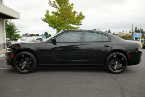 More photos of 2016 Dodge Charger SXT at South Tacoma Auto, WA