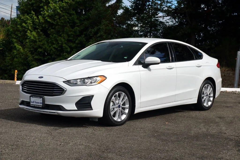 Ford Fusion photo 7