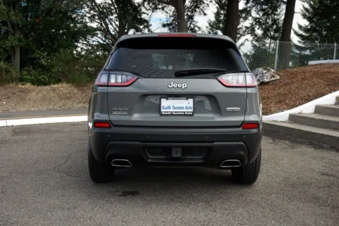 More photos of 2021 Jeep Cherokee Latitude Lux at South Tacoma Auto, WA