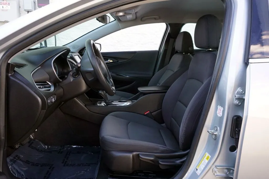 Chevrolet Malibu photo 14
