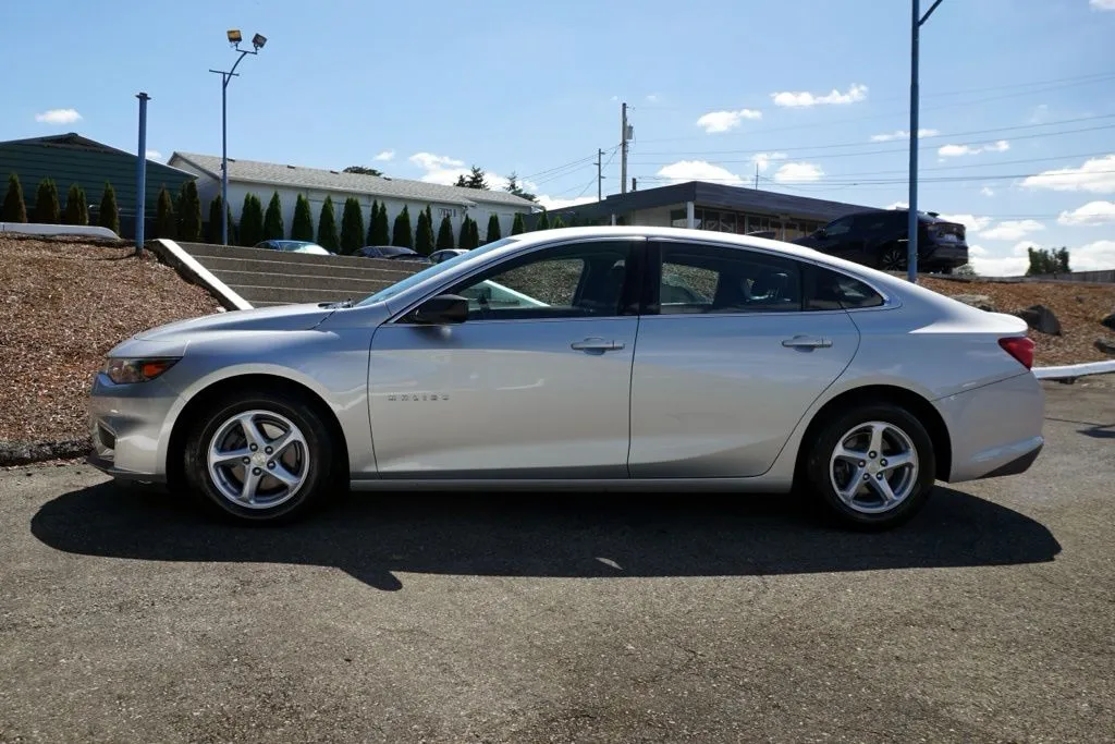 Chevrolet Malibu photo 8