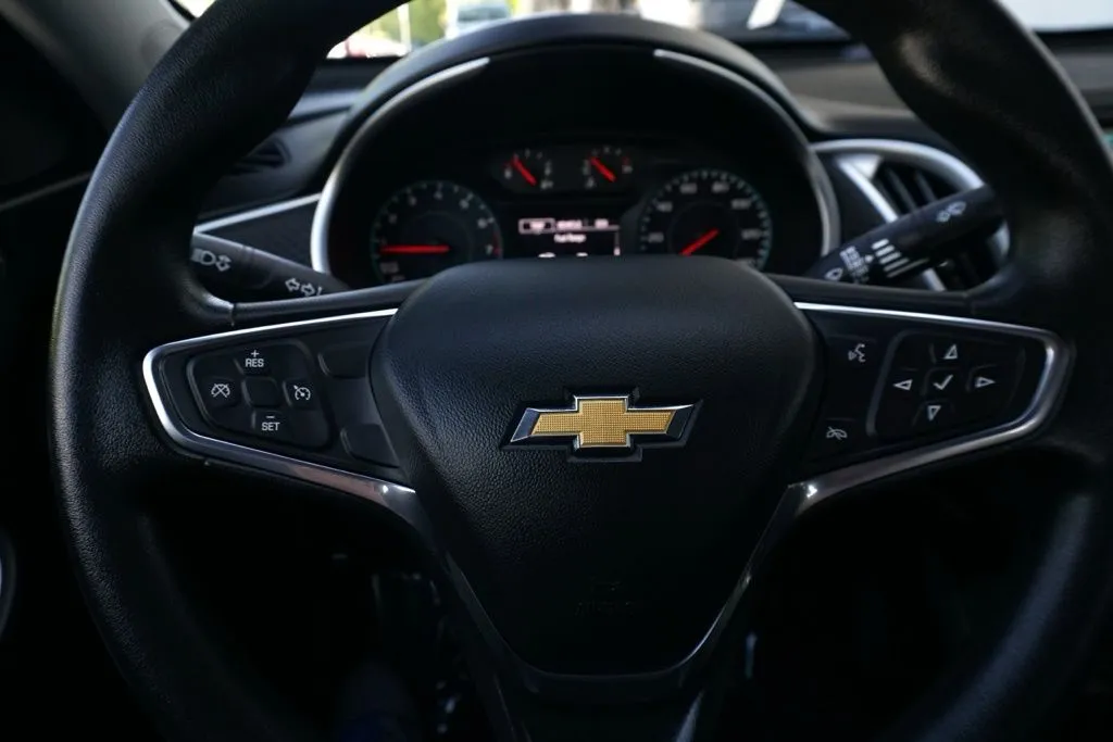 Chevrolet Malibu photo 17