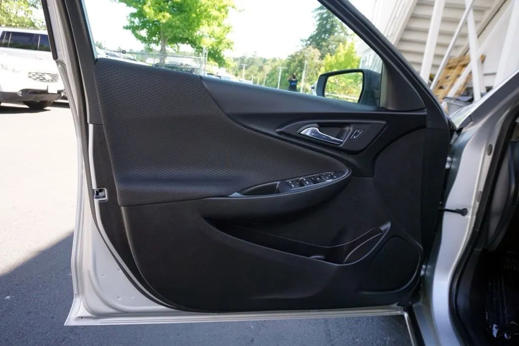Chevrolet Malibu photo 12