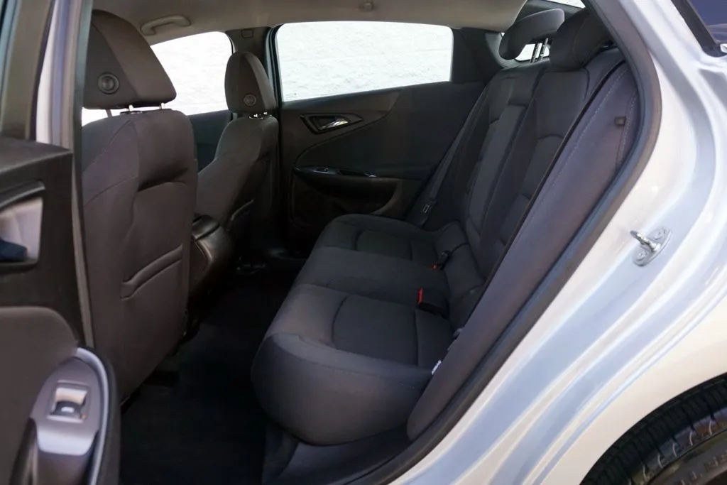 Chevrolet Malibu photo 15
