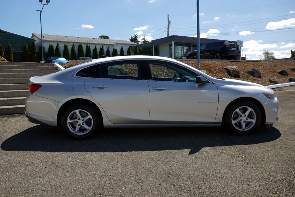 Chevrolet Malibu photo 6