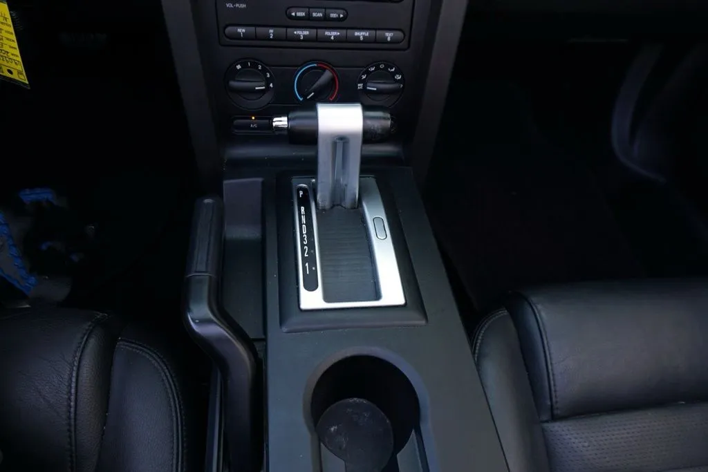 Ford Mustang photo 17