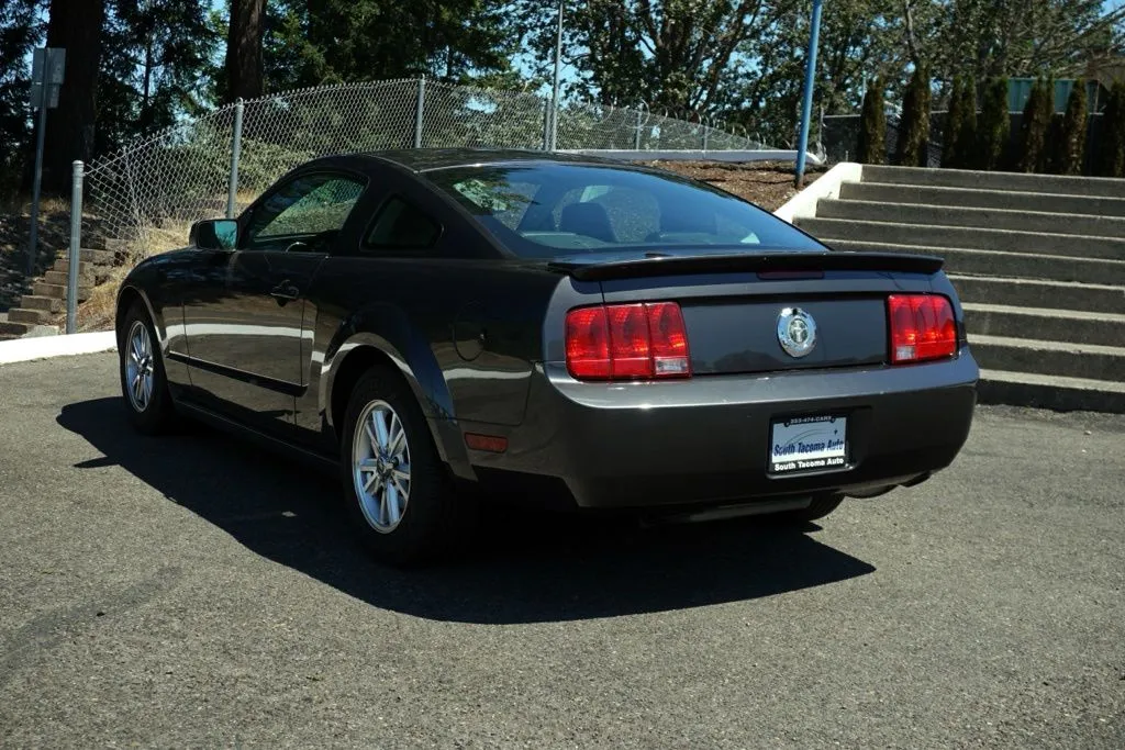 Ford Mustang photo 5