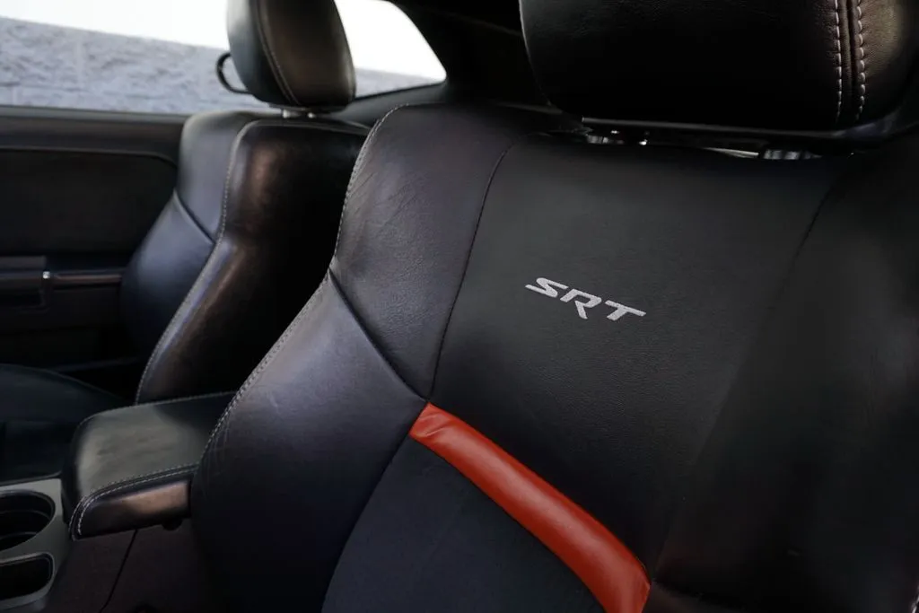 Dodge Challenger photo 22