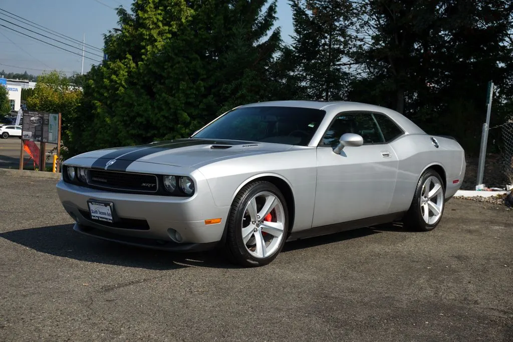 Dodge Challenger photo 7