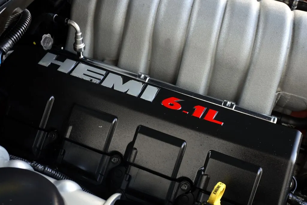 Dodge Challenger photo 15