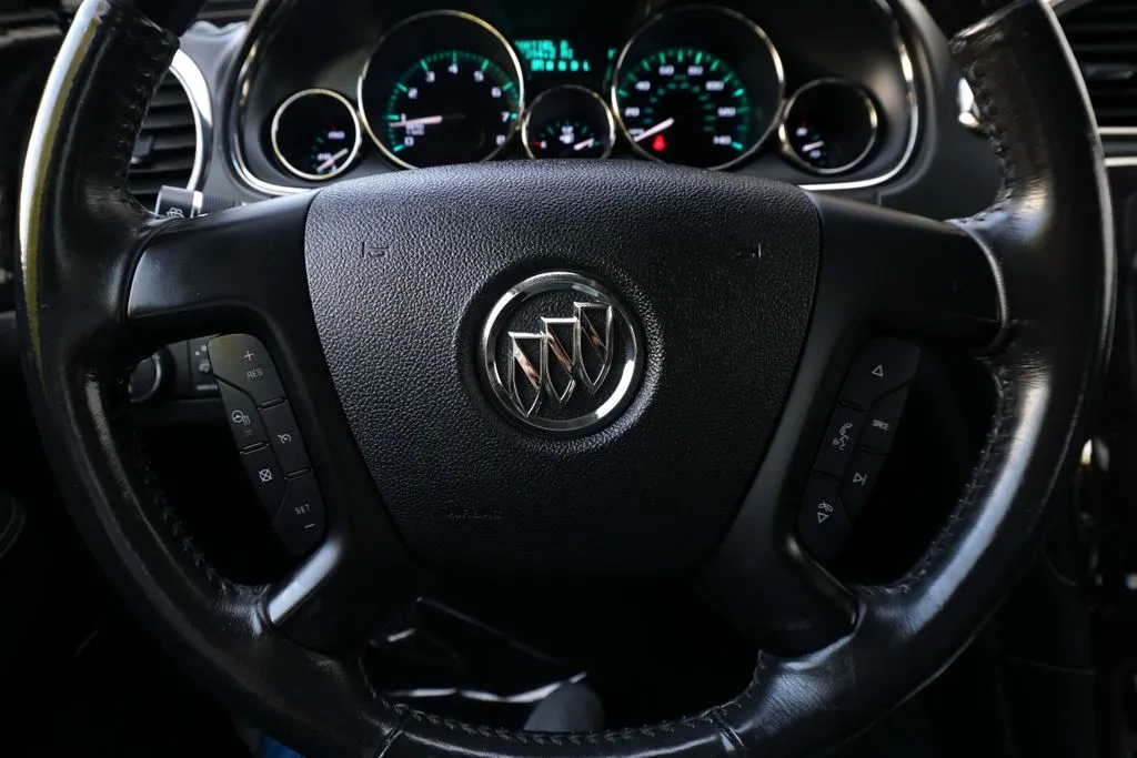 Buick Enclave photo 21