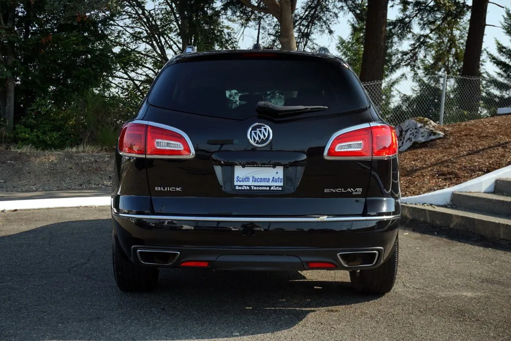 Buick Enclave photo 2