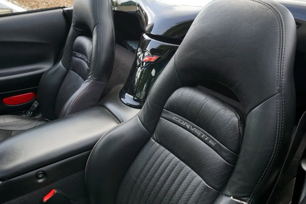 Chevrolet Corvette photo 26