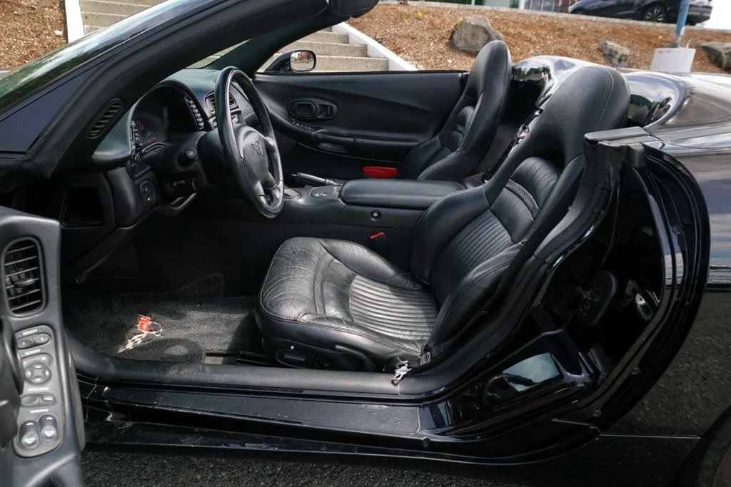 Chevrolet Corvette photo 27