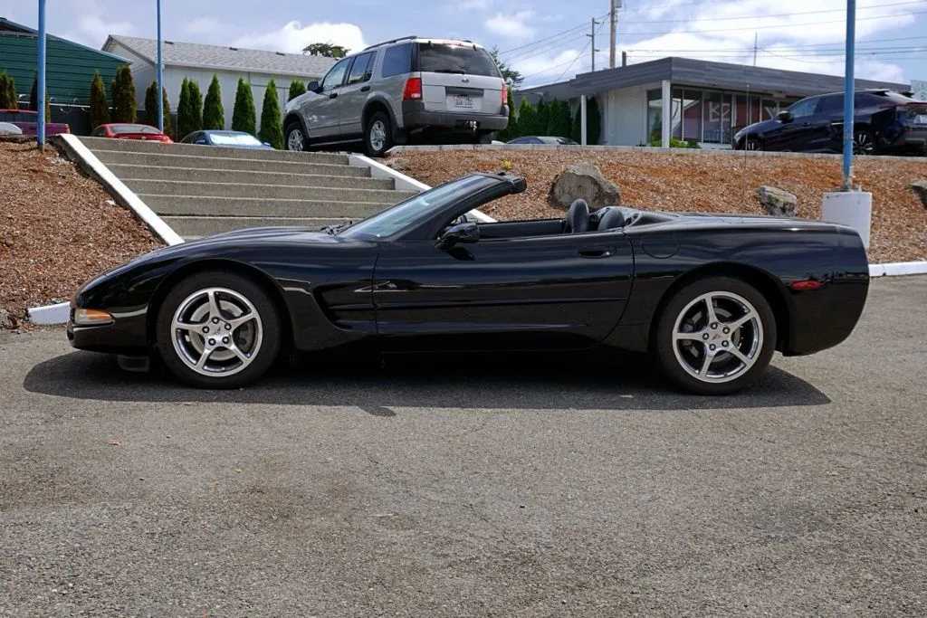 Chevrolet Corvette photo 8