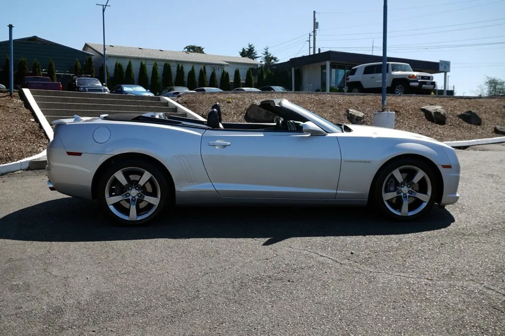 Chevrolet Camaro photo 6