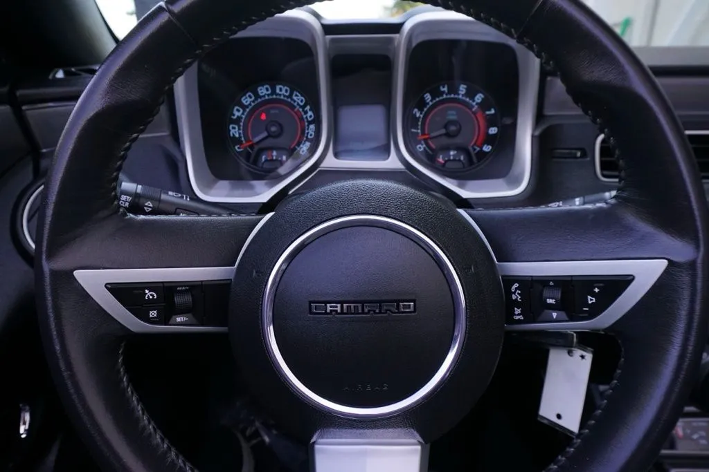 Chevrolet Camaro photo 24