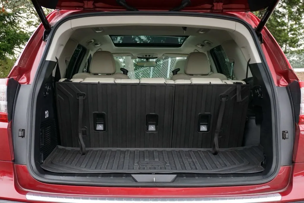 Subaru Ascent photo 24