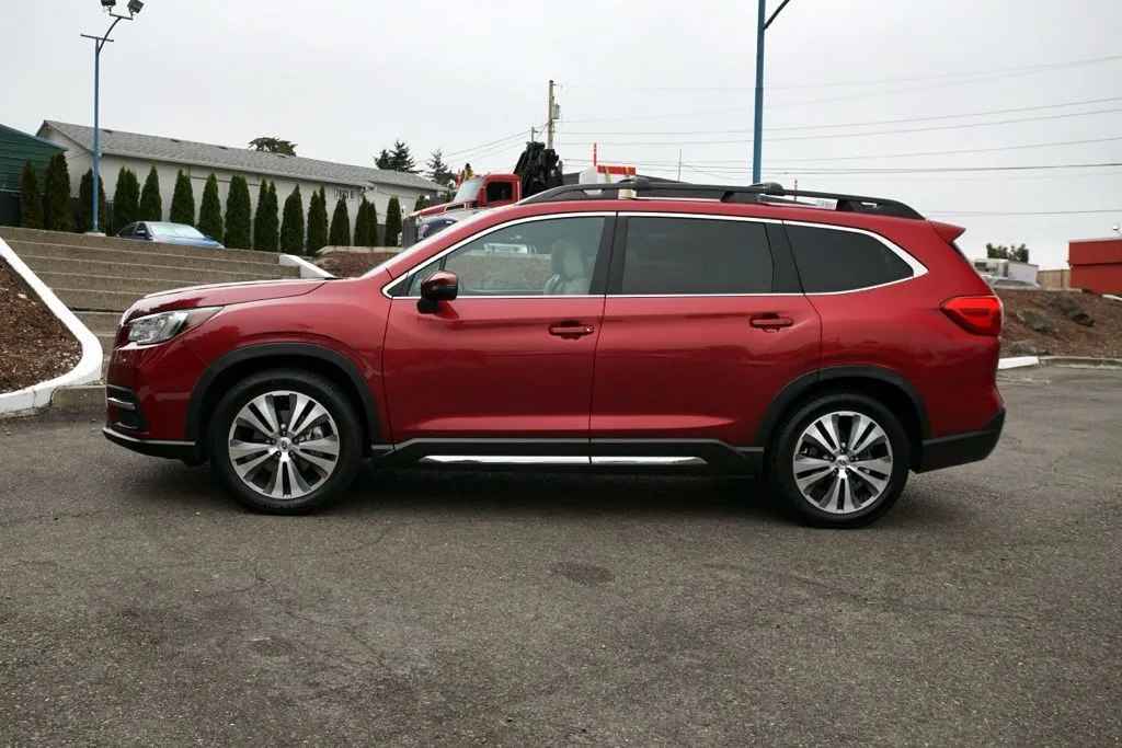 Subaru Ascent photo 8