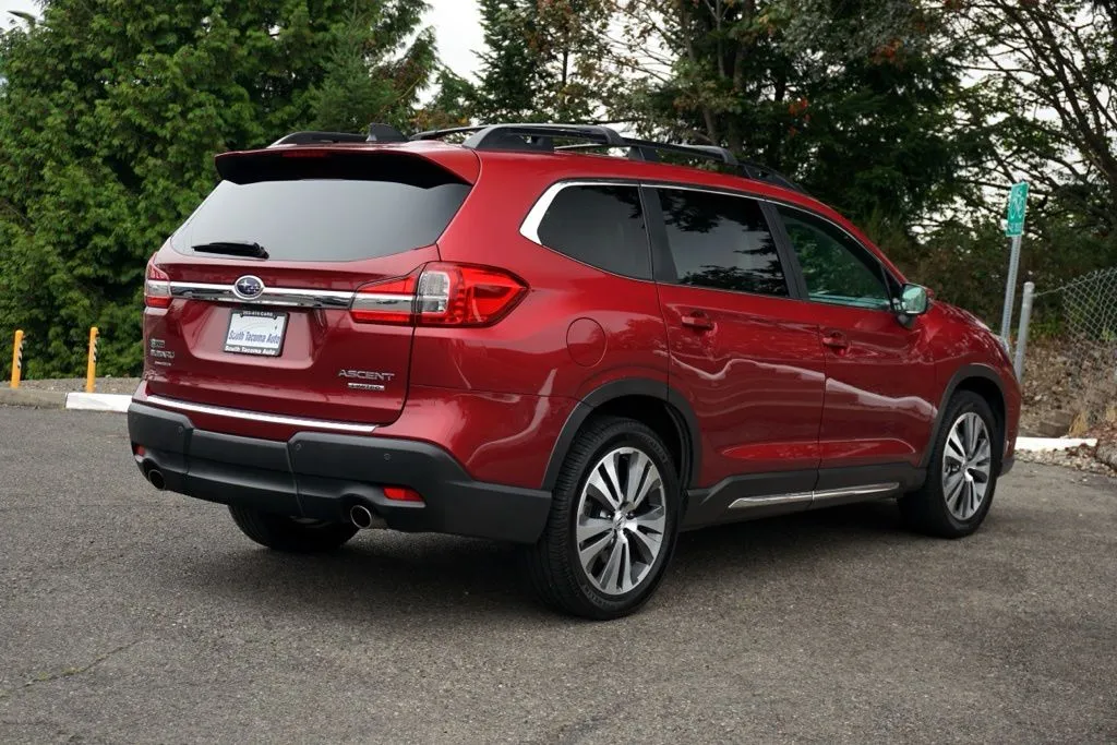 Subaru Ascent photo 3