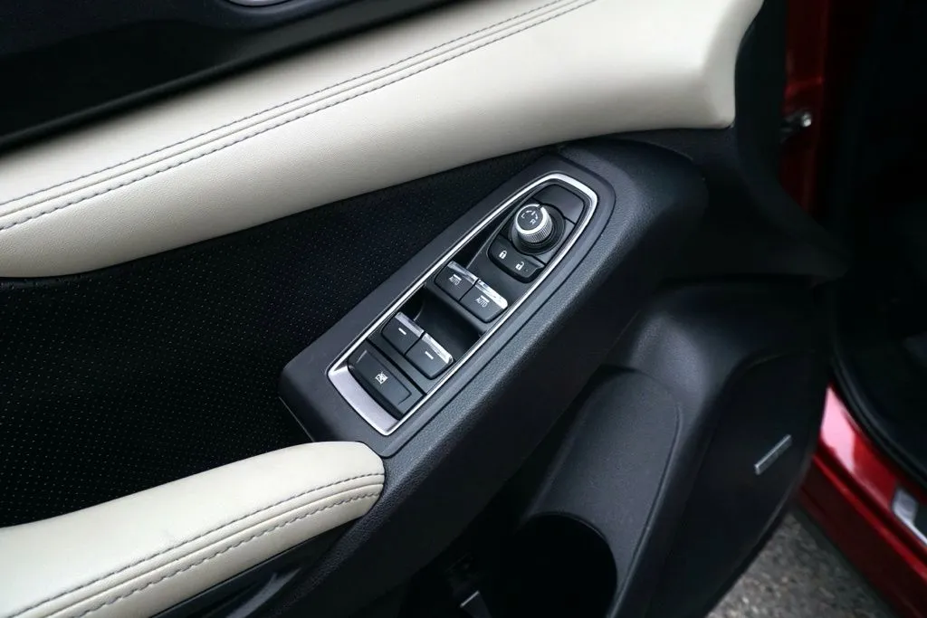 Subaru Ascent photo 14