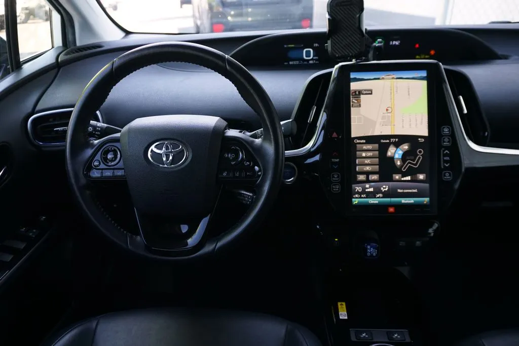 Toyota Prius photo 18