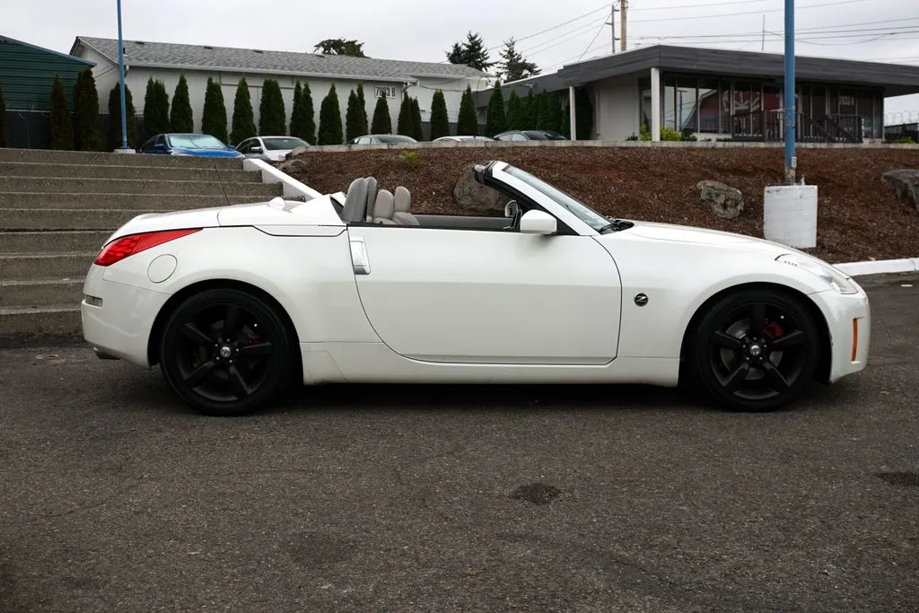 Nissan 350Z photo 6