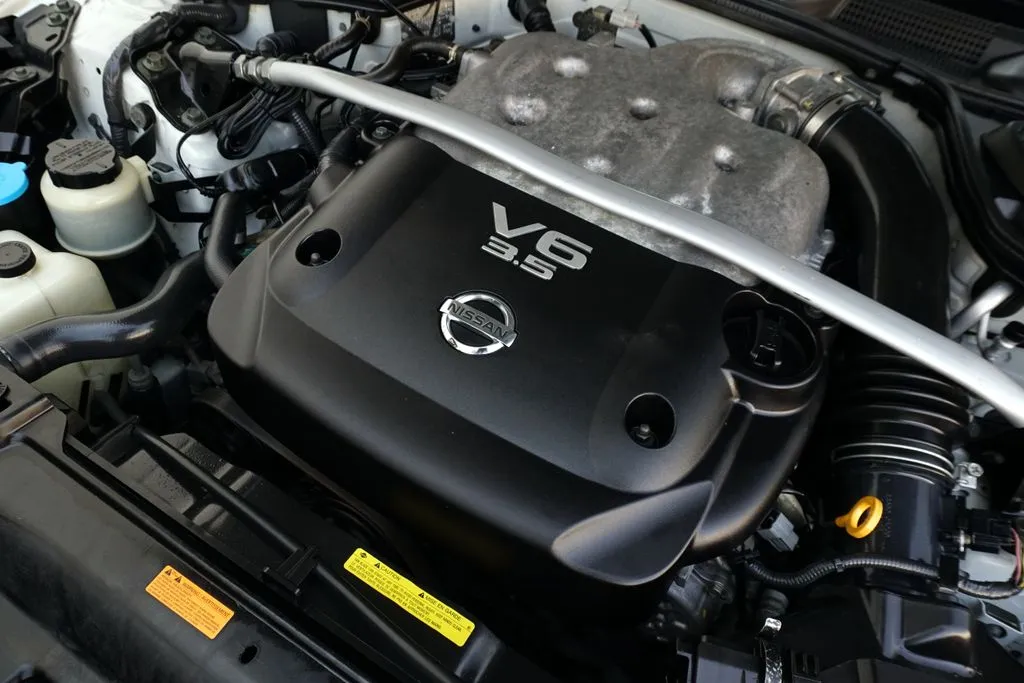 Nissan 350Z photo 15