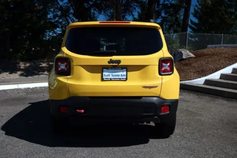 More photos of 2015 Jeep Renegade Trailhawk at South Tacoma Auto, WA
