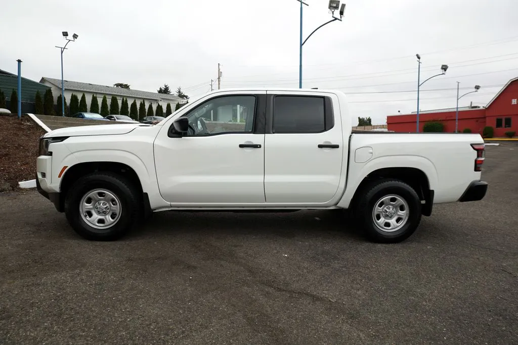 Nissan Frontier photo 8
