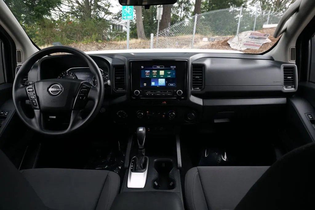 Nissan Frontier photo 17