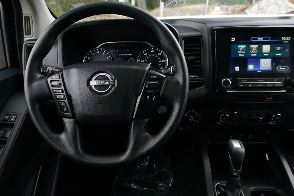 Nissan Frontier photo 25