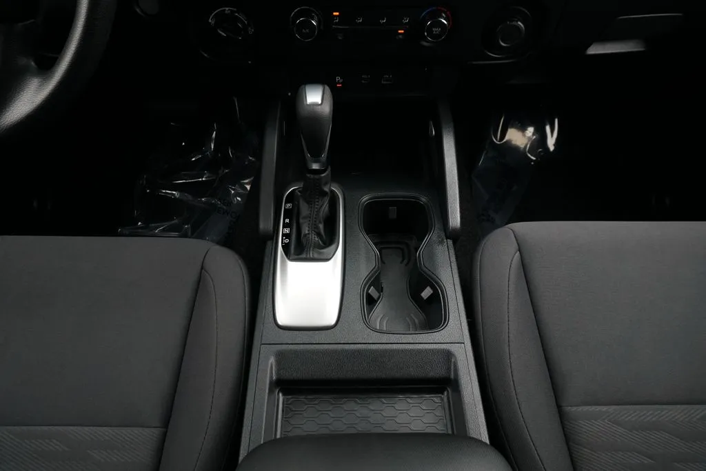 Nissan Frontier photo 16
