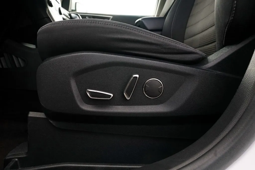 Ford Edge photo 18