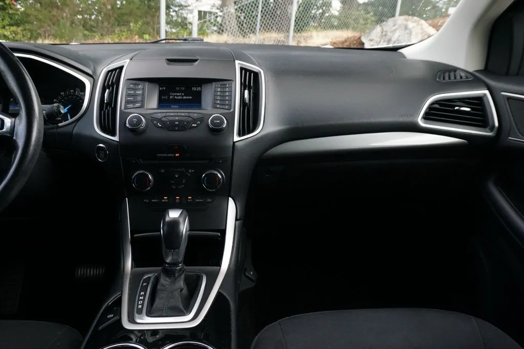 Ford Edge photo 17