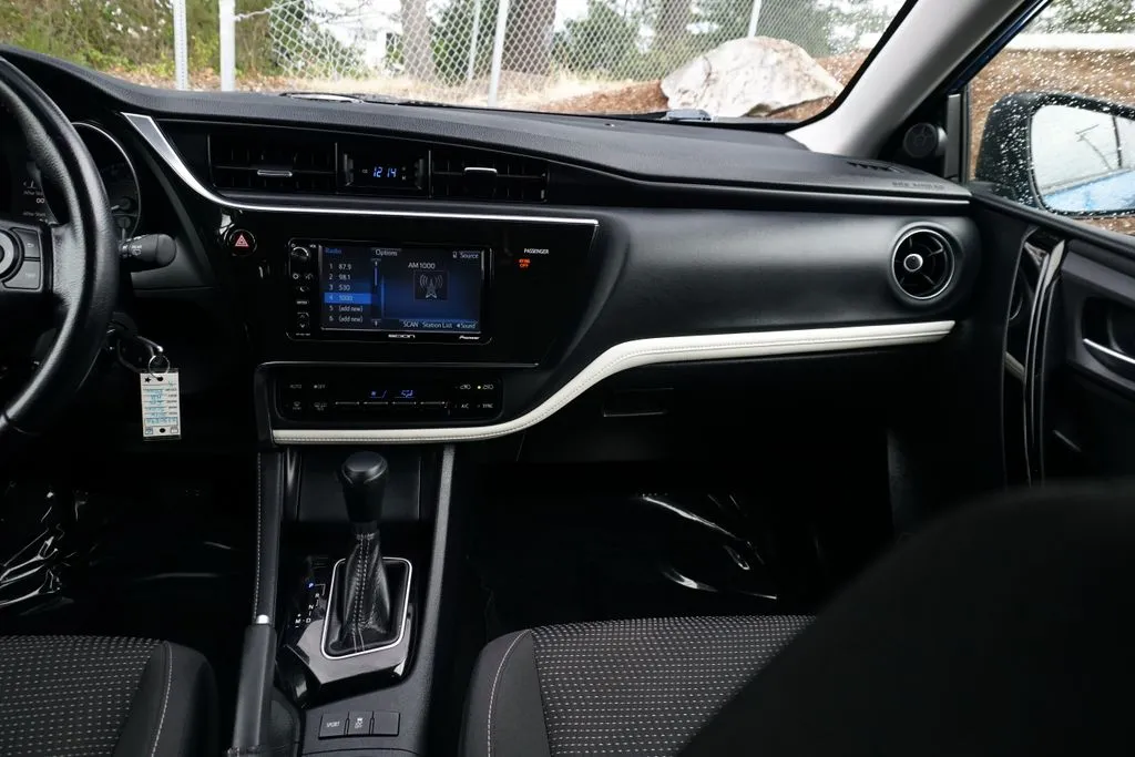 Scion iM photo 15