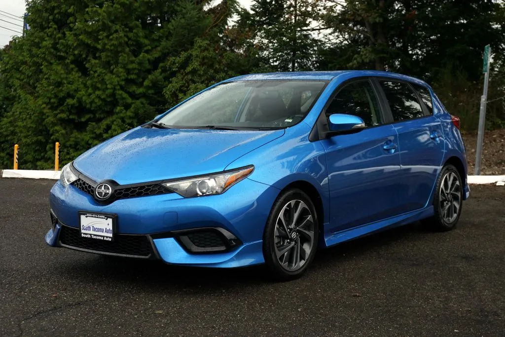 Scion iM photo 7