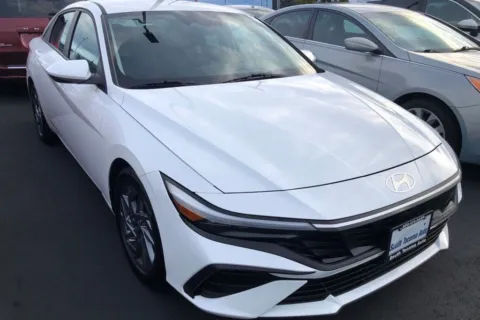 White 2024 Hyundai Elantra SEL for sale in Tacoma, WA
