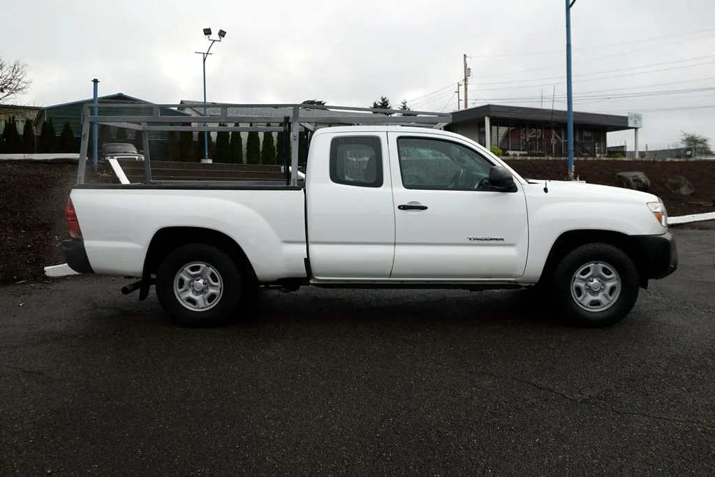 Toyota Tacoma photo 6