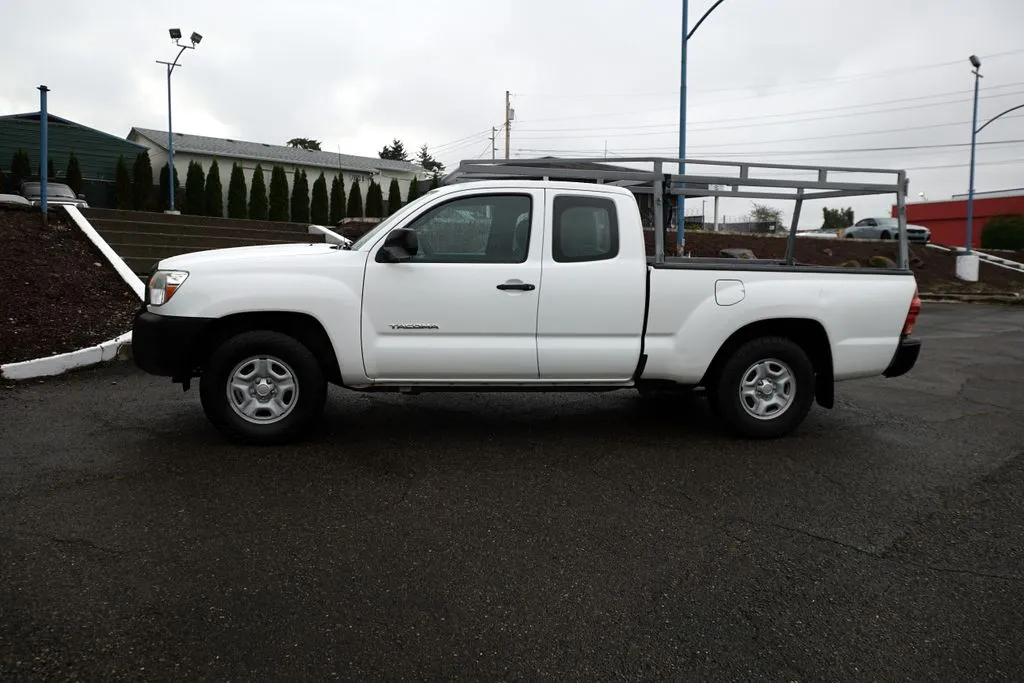 Toyota Tacoma photo 8