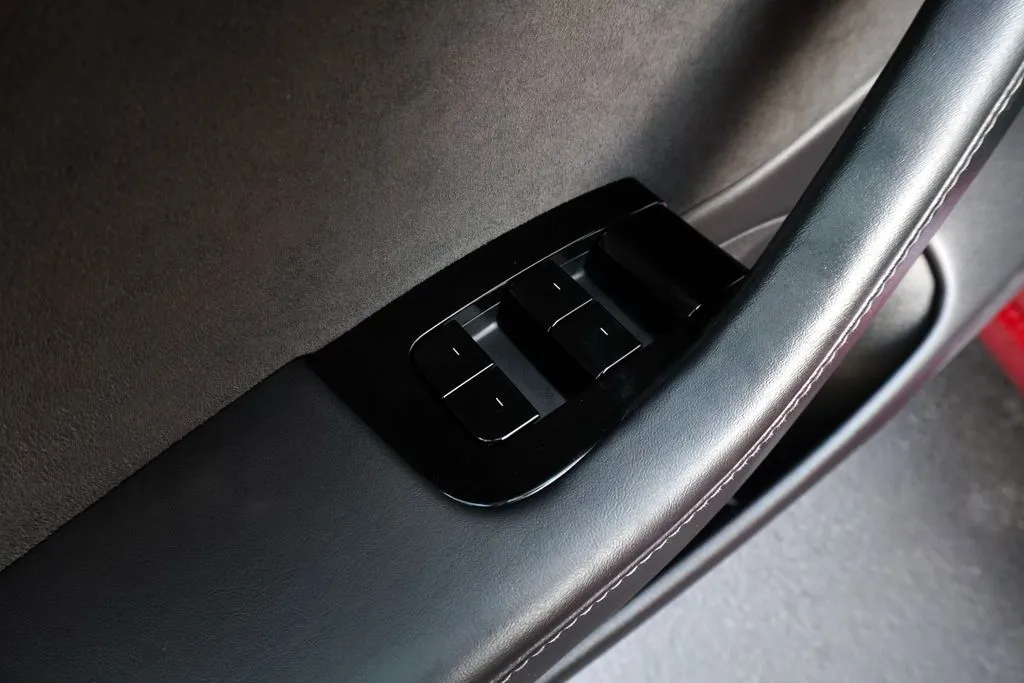 Tesla Model 3 photo 14