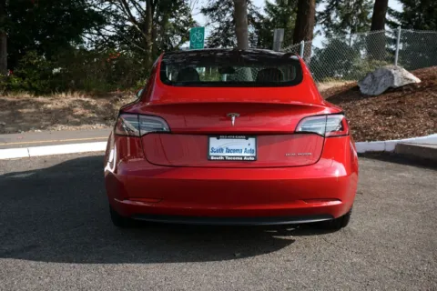 More photos of 2018 Tesla Model 3 Long Range at South Tacoma Auto, WA