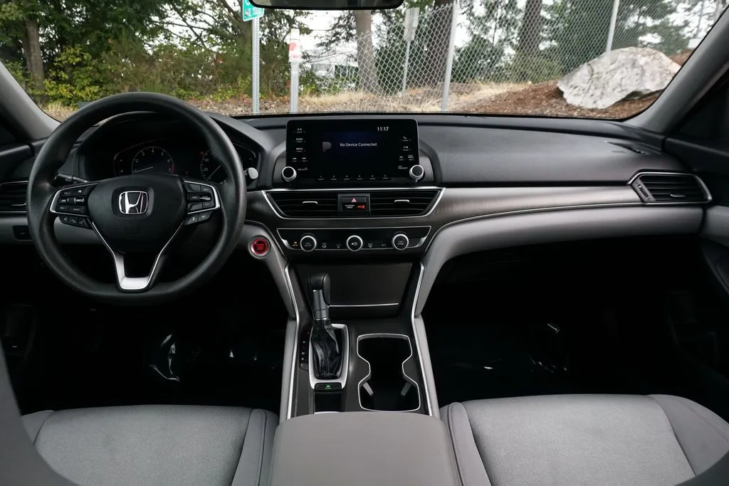 Honda Accord photo 14