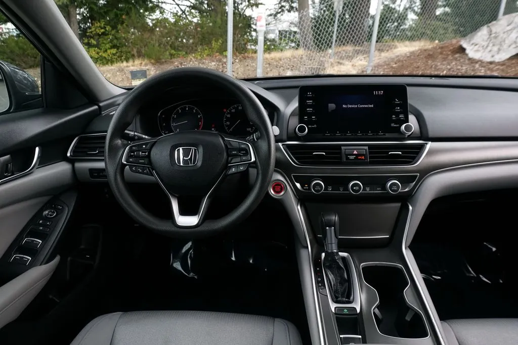Honda Accord photo 20