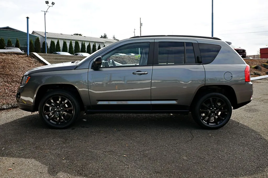 Jeep Compass photo 8