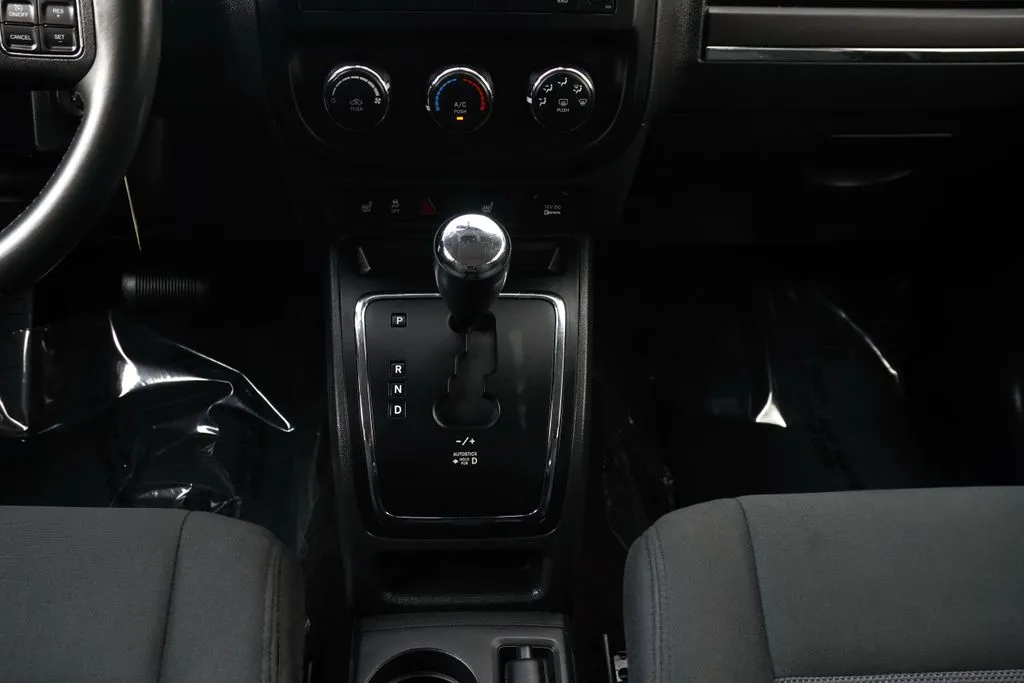 Jeep Compass photo 17