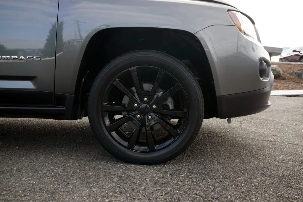 Jeep Compass photo 9