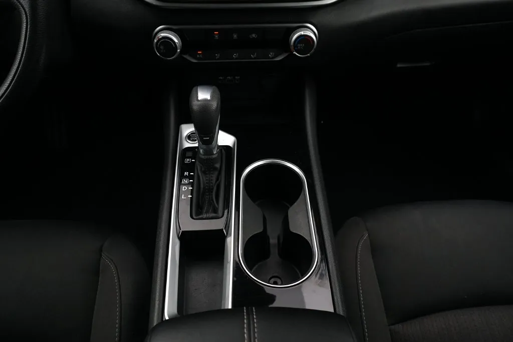 Nissan Altima photo 23